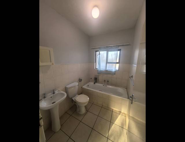 2 BEDROOM FLAT RENTED IN RICHEM